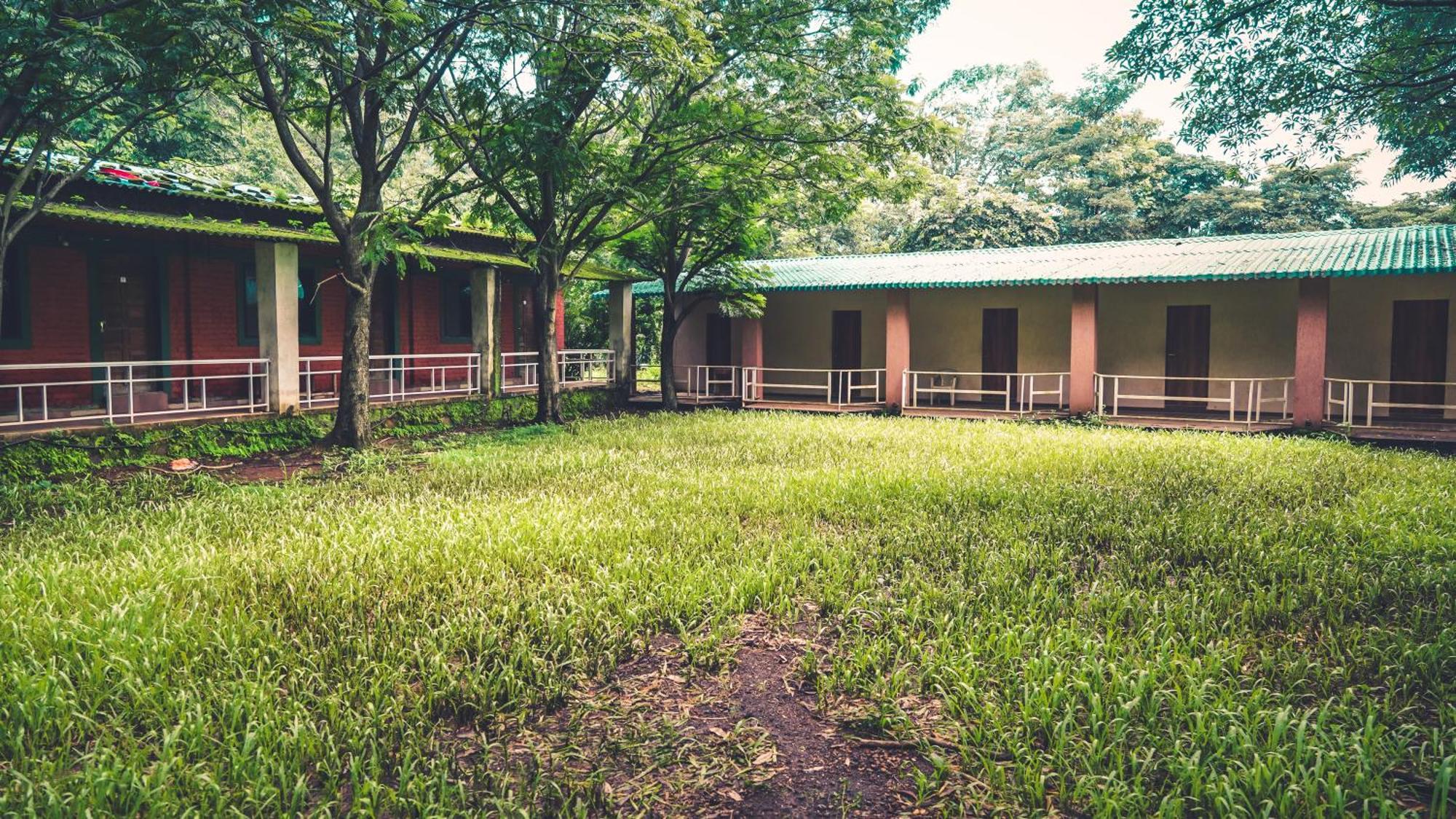Whispering Peepul Resort Badlapur Exterior photo